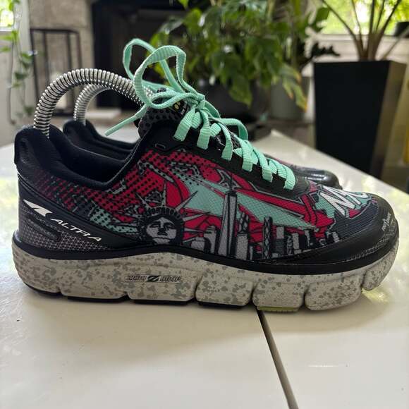 Altra Shoes - Altra Torin 2.5 NYC Limited Edition Women's Running Shoes Size 7